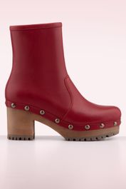 Bella clog laarsjes in robijnrood