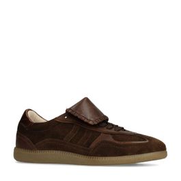 Bruine suède sneakers