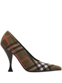 Burberry geruite pumps met puntige neus - bruin
