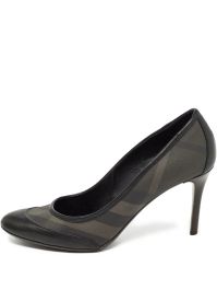 Burberry pre-owned 100 mm pumps met geruit vlak - zwart