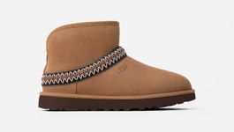 Ugg® classic mini crescent-laars voor dames in brown, maat 39, shearling